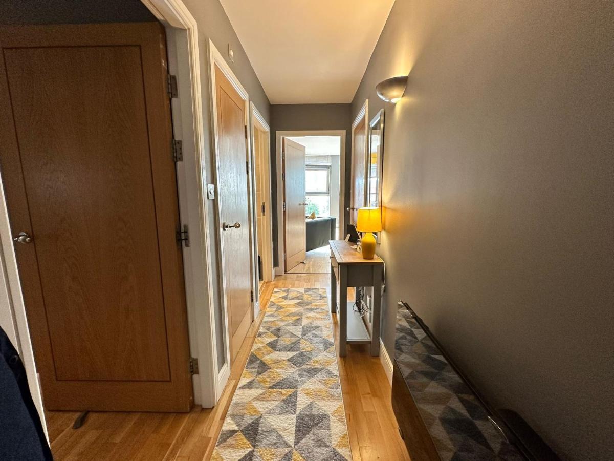 Fantastic And Modern City Centre Flat With Free Parking! Кардиф Екстериор снимка