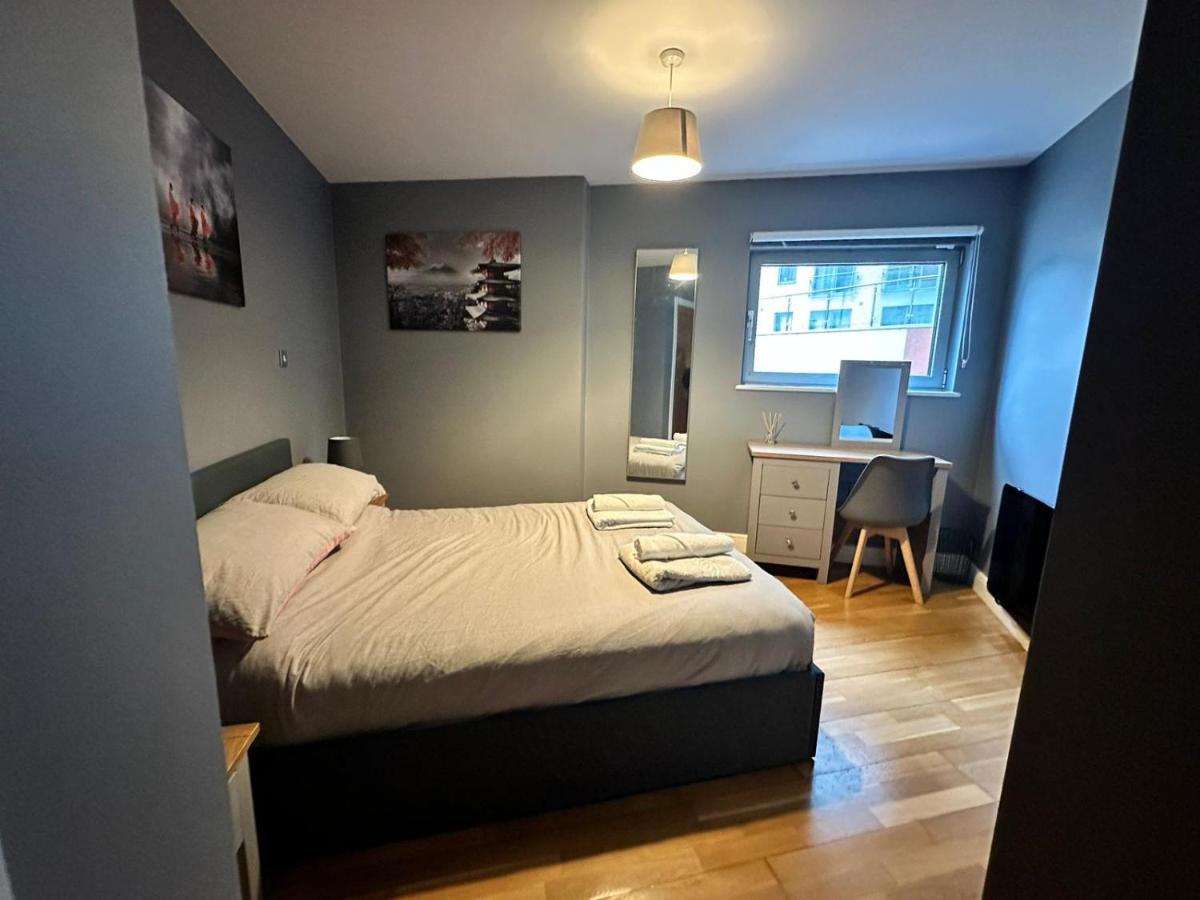 Fantastic And Modern City Centre Flat With Free Parking! Кардиф Екстериор снимка